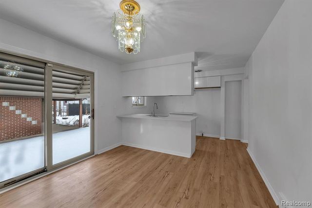 32658 Kathryn Street, Garden City, MI 48135