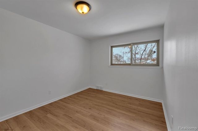 32658 Kathryn Street, Garden City, MI 48135