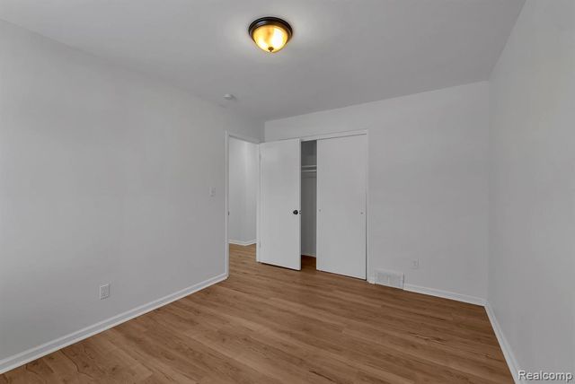 32658 Kathryn Street, Garden City, MI 48135