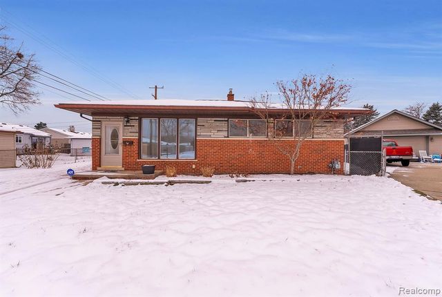 32658 Kathryn Street, Garden City, MI 48135