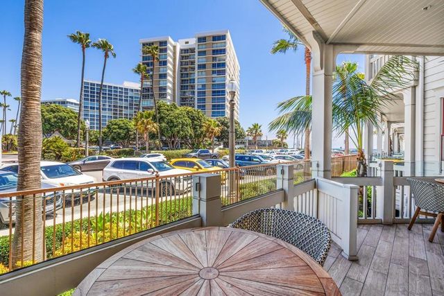 1500 Orange Ave Res 17, Coronado, CA 92118