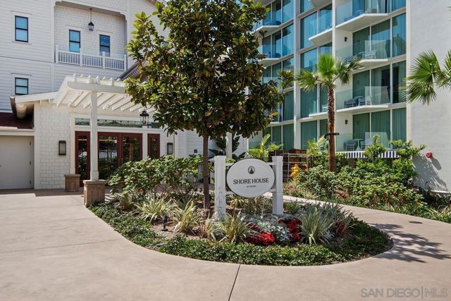 1500 Orange Ave Res 17, Coronado, CA 92118