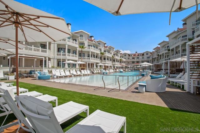 1500 Orange Ave Res 17, Coronado, CA 92118