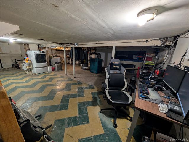 216 N Ocean Avenue, Freeport, NY 11520