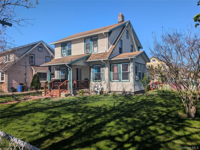 216 N Ocean Avenue, Freeport, NY 11520
