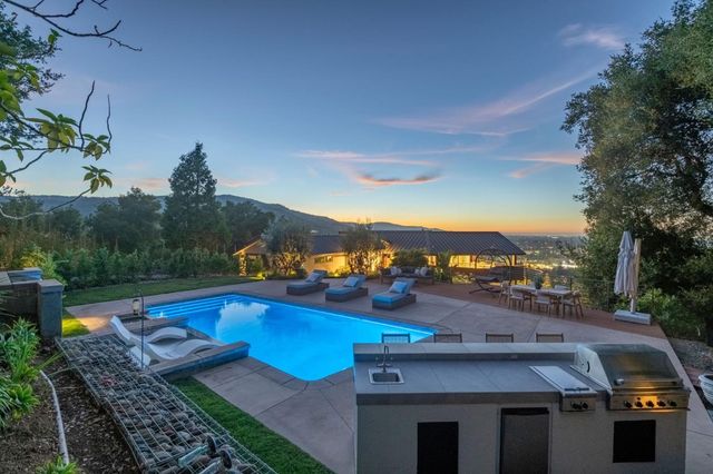 17808 Tourney Road, Los Gatos, CA 95030