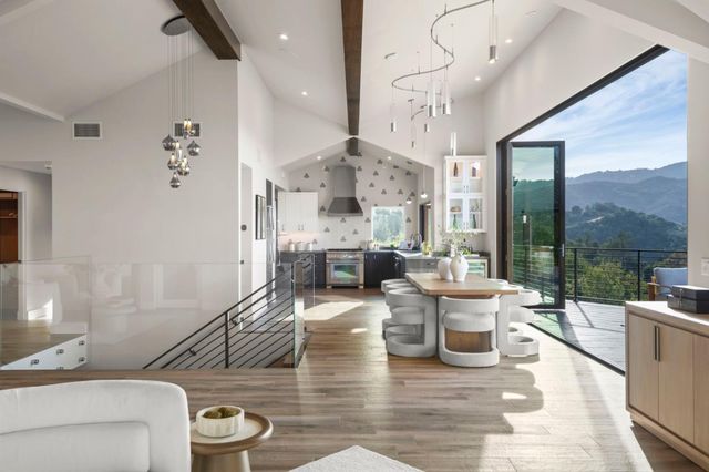 17808 Tourney Road, Los Gatos, CA 95030