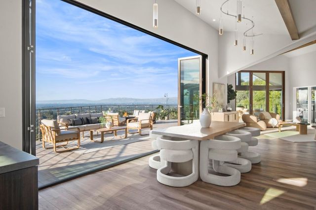 17808 Tourney Road, Los Gatos, CA 95030