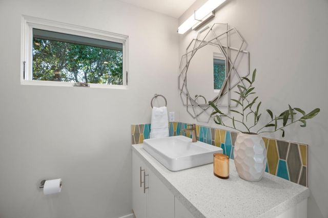 17808 Tourney Road, Los Gatos, CA 95030