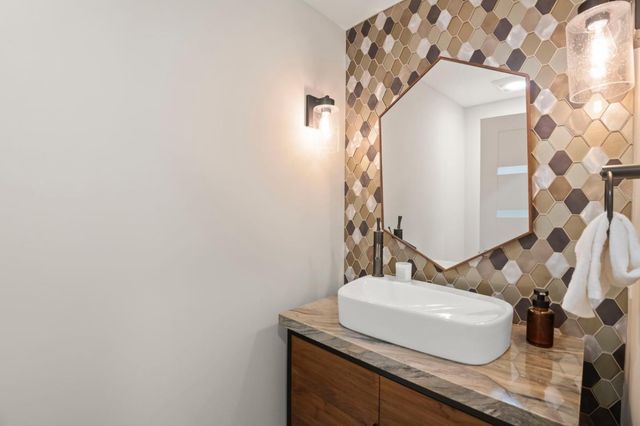17808 Tourney Road, Los Gatos, CA 95030