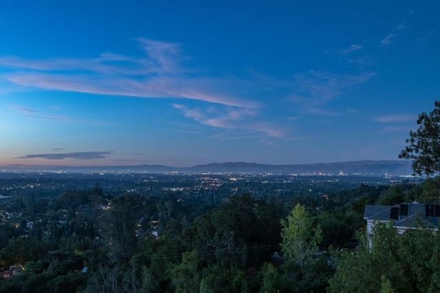 17808 Tourney Road, Los Gatos, CA 95030