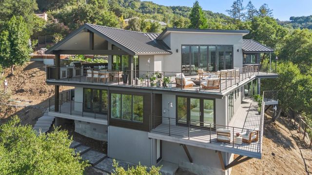17808 Tourney Road, Los Gatos, CA 95030