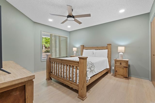 19 La Canada Way, Hot Springs Village, AR 71909