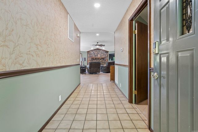 19 La Canada Way, Hot Springs Village, AR 71909