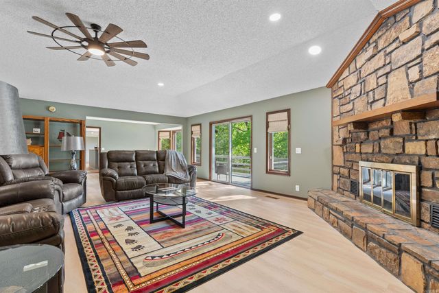 19 La Canada Way, Hot Springs Village, AR 71909