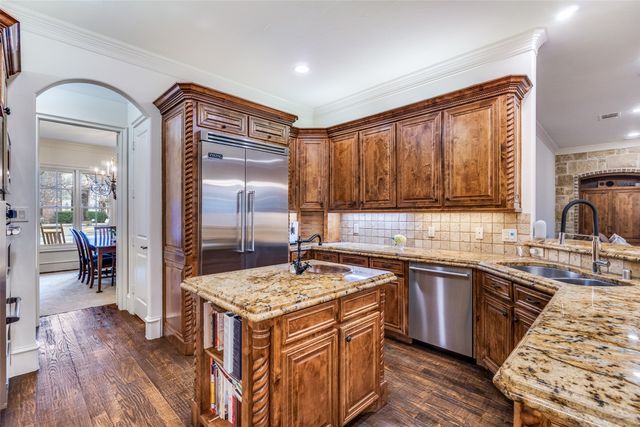 3325 Amherst Avenue, University Park, TX 75225