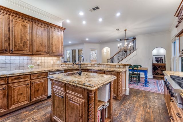 3325 Amherst Avenue, University Park, TX 75225