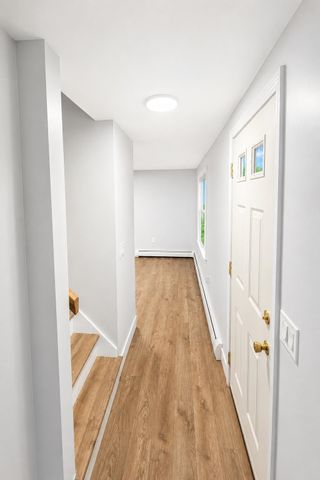 16 Moharimet Drive, Madbury, NH 03823