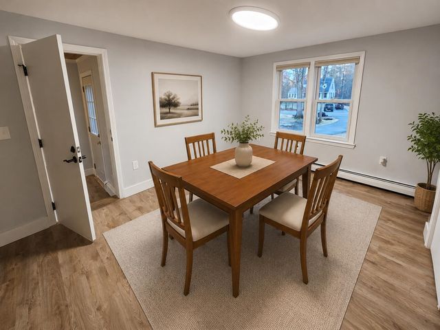 16 Moharimet Drive, Madbury, NH 03823
