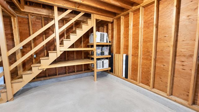 16 Moharimet Drive, Madbury, NH 03823