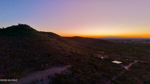 15590 E Colossal Cave Road, Vail, AZ 85641