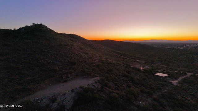 15590 E Colossal Cave Road, Vail, AZ 85641