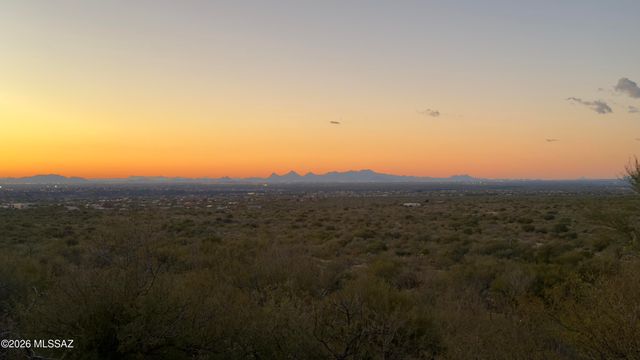 15590 E Colossal Cave Road, Vail, AZ 85641