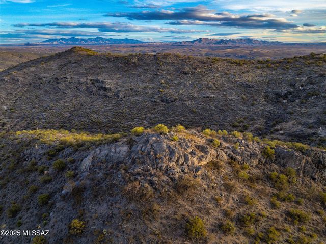 15590 E Colossal Cave Road, Vail, AZ 85641