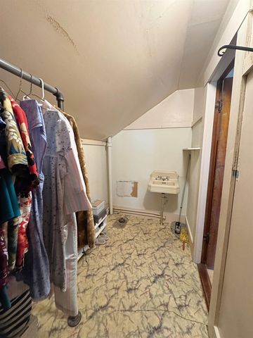 260 Pleasant Street, Claremont, NH 03743