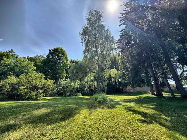 260 Pleasant Street, Claremont, NH 03743