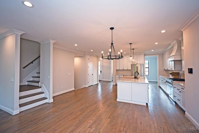 7412 Orchard Street, Columbia Twp, OH 45227