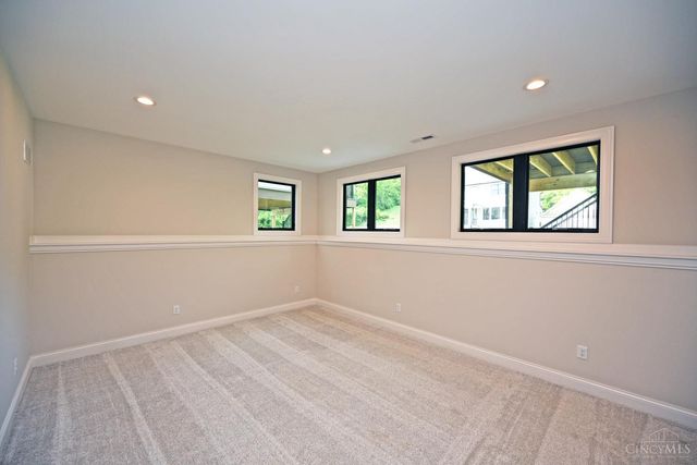 7412 Orchard Street, Columbia Twp, OH 45227