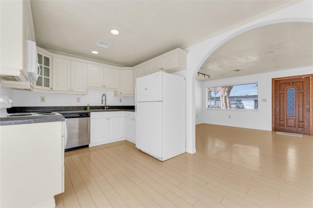 2132 SW 50th Avenue, Fort Lauderdale, FL 33317