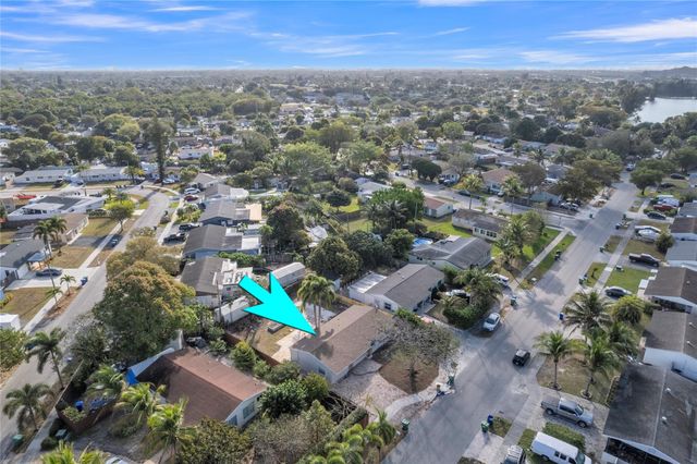 2132 SW 50th Avenue, Fort Lauderdale, FL 33317