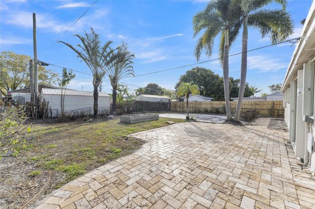 2132 SW 50th Avenue, Fort Lauderdale, FL 33317