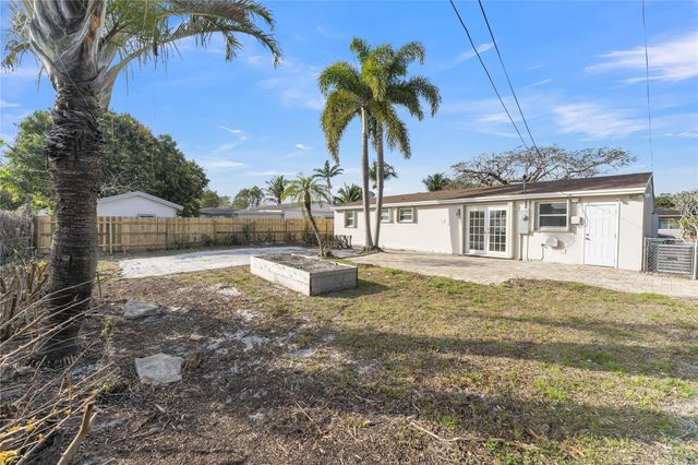 2132 SW 50th Avenue, Fort Lauderdale, FL 33317