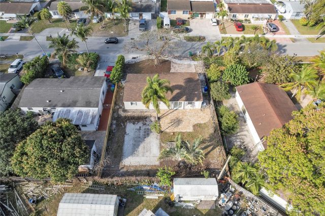 2132 SW 50th Avenue, Fort Lauderdale, FL 33317