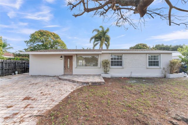 2132 SW 50th Avenue, Fort Lauderdale, FL 33317