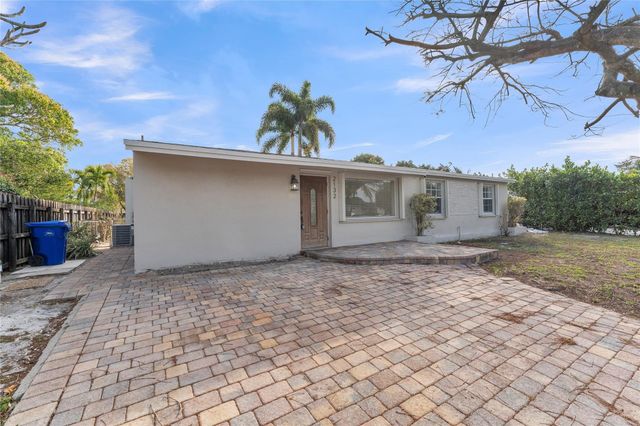 2132 SW 50th Avenue, Fort Lauderdale, FL 33317