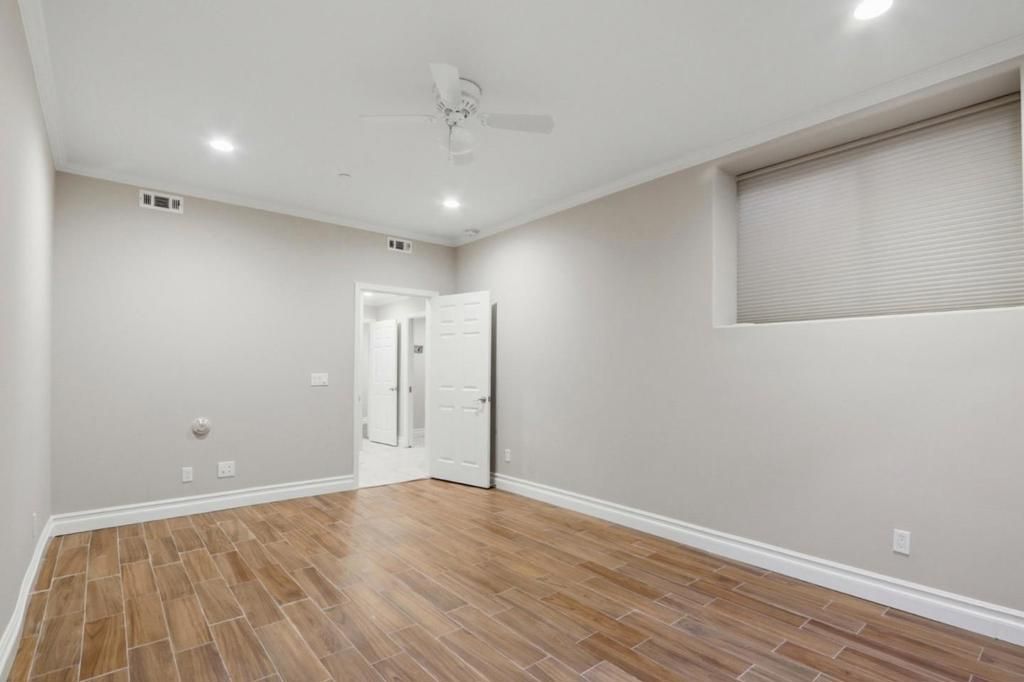 Image 110 of property listing at 12387 Stonebrook Drive, Los Altos Hills, CA 94022