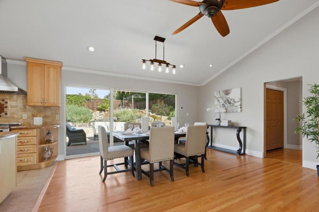 Image 20 of property listing at 12387 Stonebrook Drive, Los Altos Hills, CA 94022