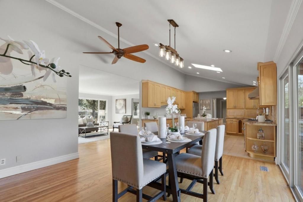 Image 22 of property listing at 12387 Stonebrook Drive, Los Altos Hills, CA 94022