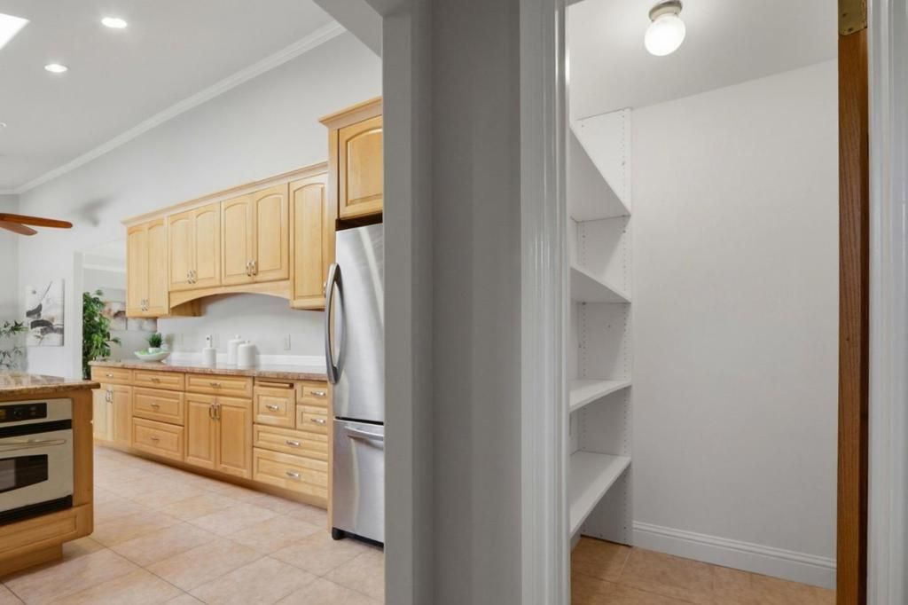 Image 29 of property listing at 12387 Stonebrook Drive, Los Altos Hills, CA 94022