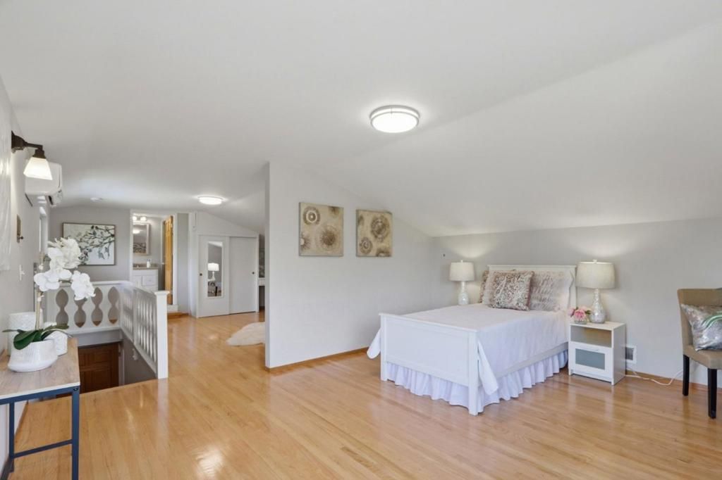 Image 34 of property listing at 12387 Stonebrook Drive, Los Altos Hills, CA 94022