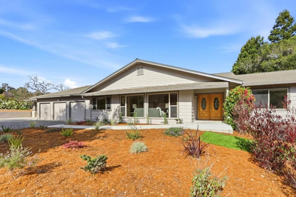 Image 4 of property listing at 12387 Stonebrook Drive, Los Altos Hills, CA 94022