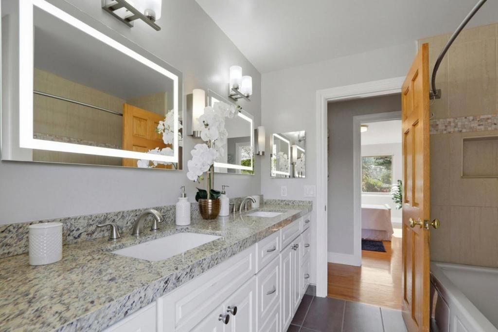 Image 44 of property listing at 12387 Stonebrook Drive, Los Altos Hills, CA 94022