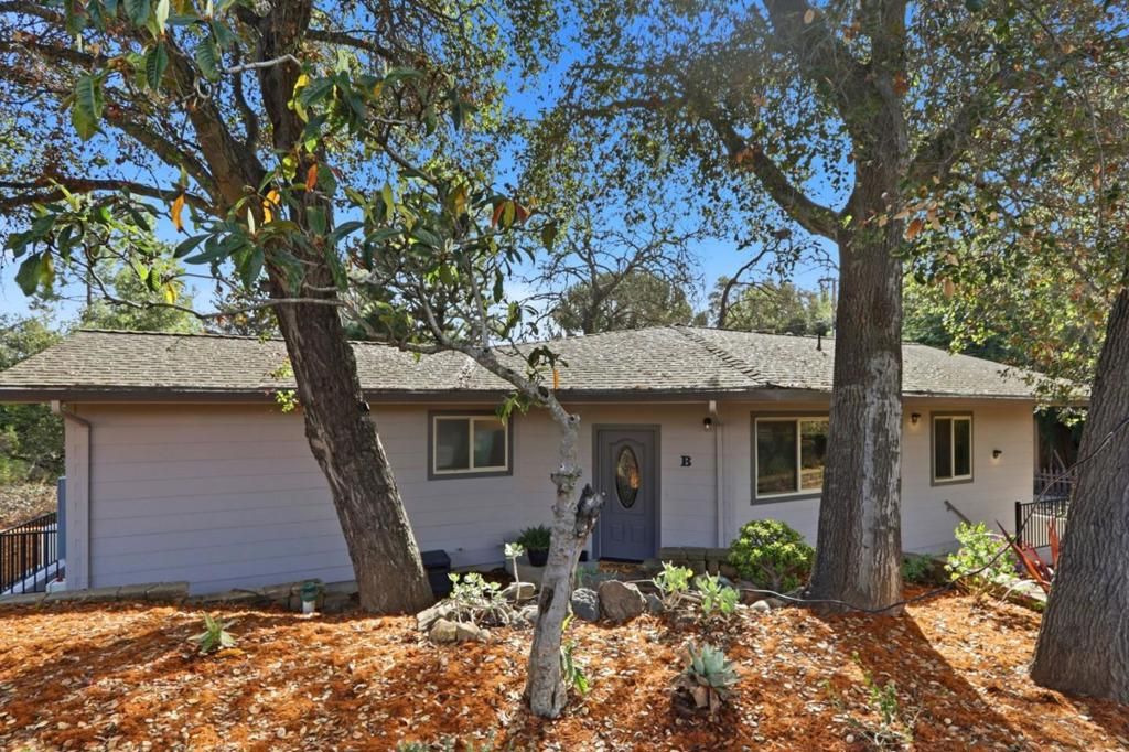 Image 74 of property listing at 12387 Stonebrook Drive, Los Altos Hills, CA 94022