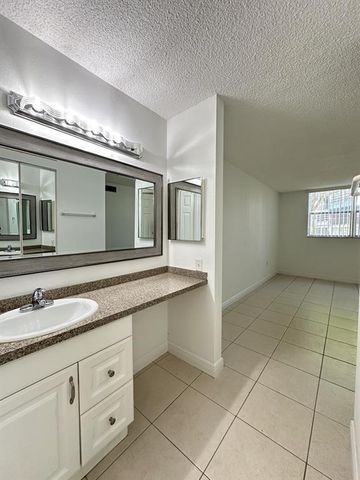 9401 Lime Bay Boulevard 115, Tamarac, FL 33321