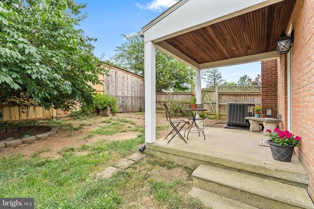 18608 MAUGANS AVE, Hagerstown, MD 21742