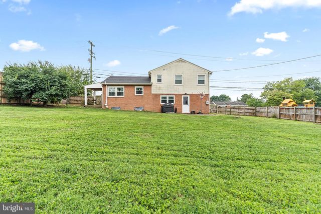 18608 MAUGANS AVE, Hagerstown, MD 21742